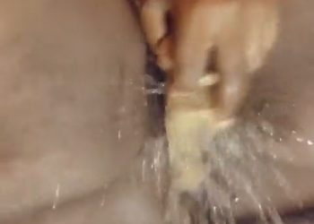 Big Layla Porn Video of Ghana Pornstar Squirting